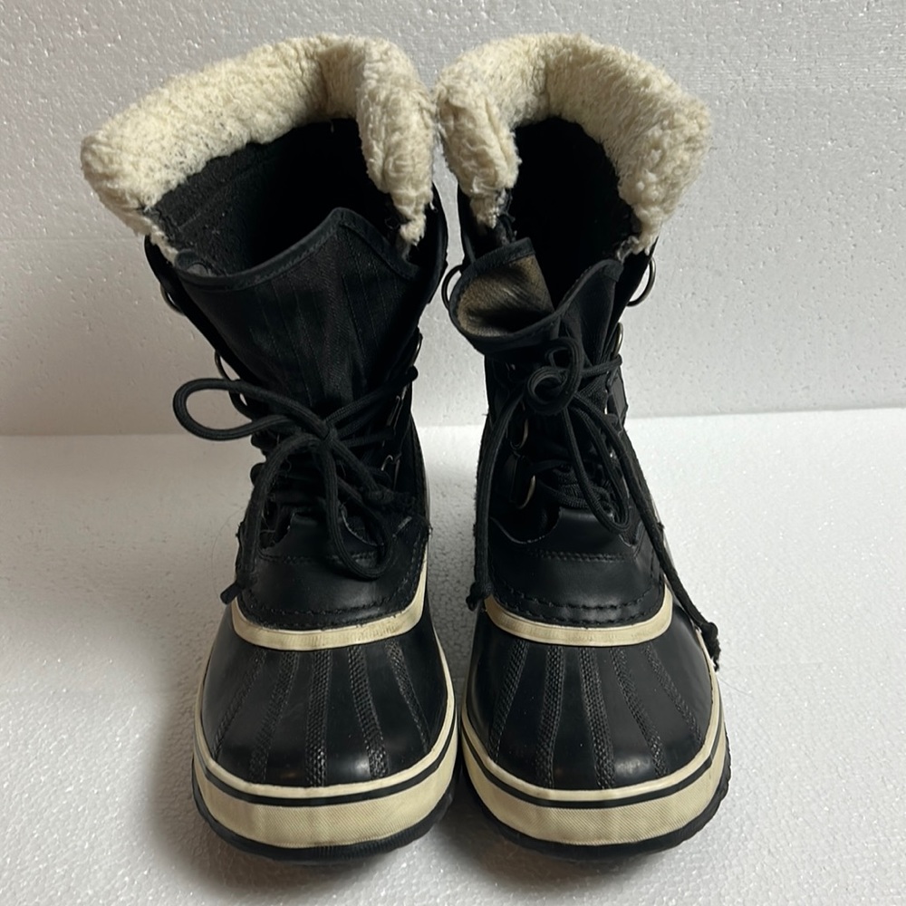 SOREL black winter boots women’s size 8